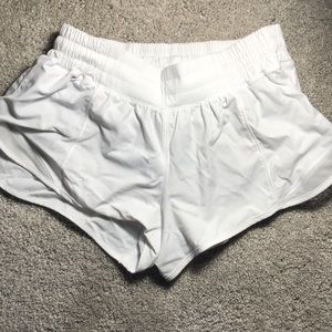 lululemon speed up 2.5 shorts size 4 white